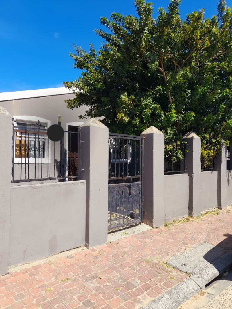 3 Bedroom Property for Sale in Beverly Park Western Cape